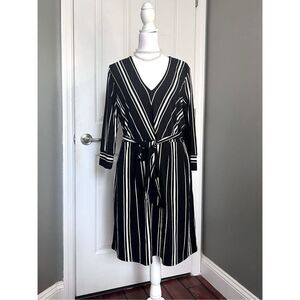H&M black and white striped belted dress size medium